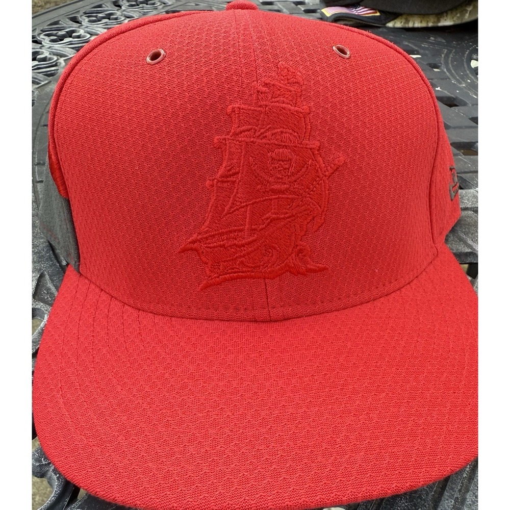 New Era 9Fifty Tampa Bay Buccaneers Snap Back Asjustable Hat